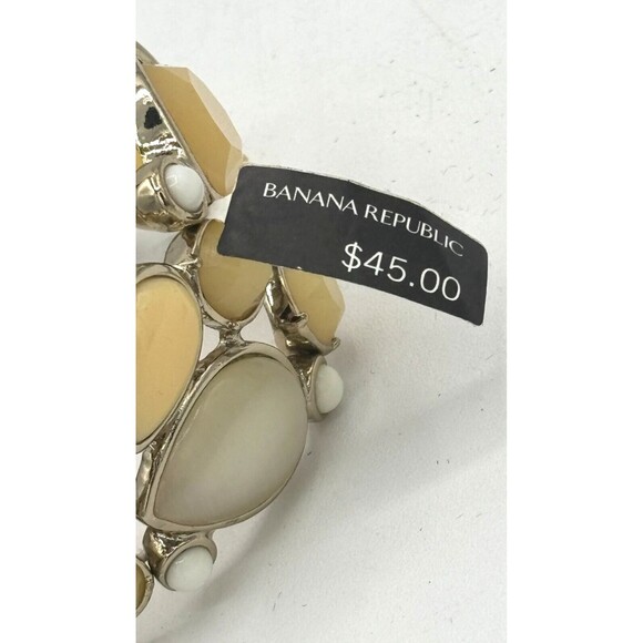 Banana Republic Vanilla‎ Stretch Beaded Bracelet Goldtone Hardware One Size NWT - Picture 8 of 8
